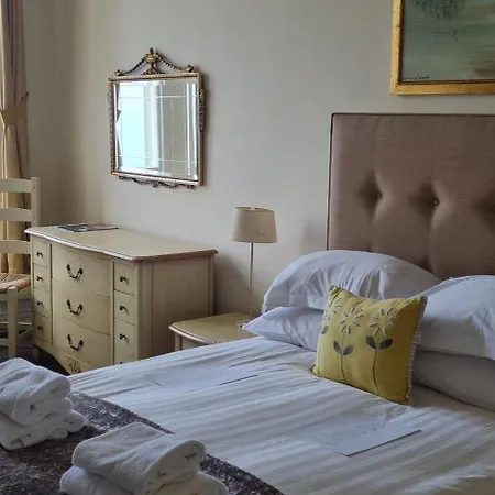 Camelot Castle 3*